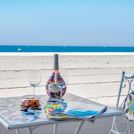 Waterfront Apartment With Seaview Balcony Bari Zewnętrze zdjęcie