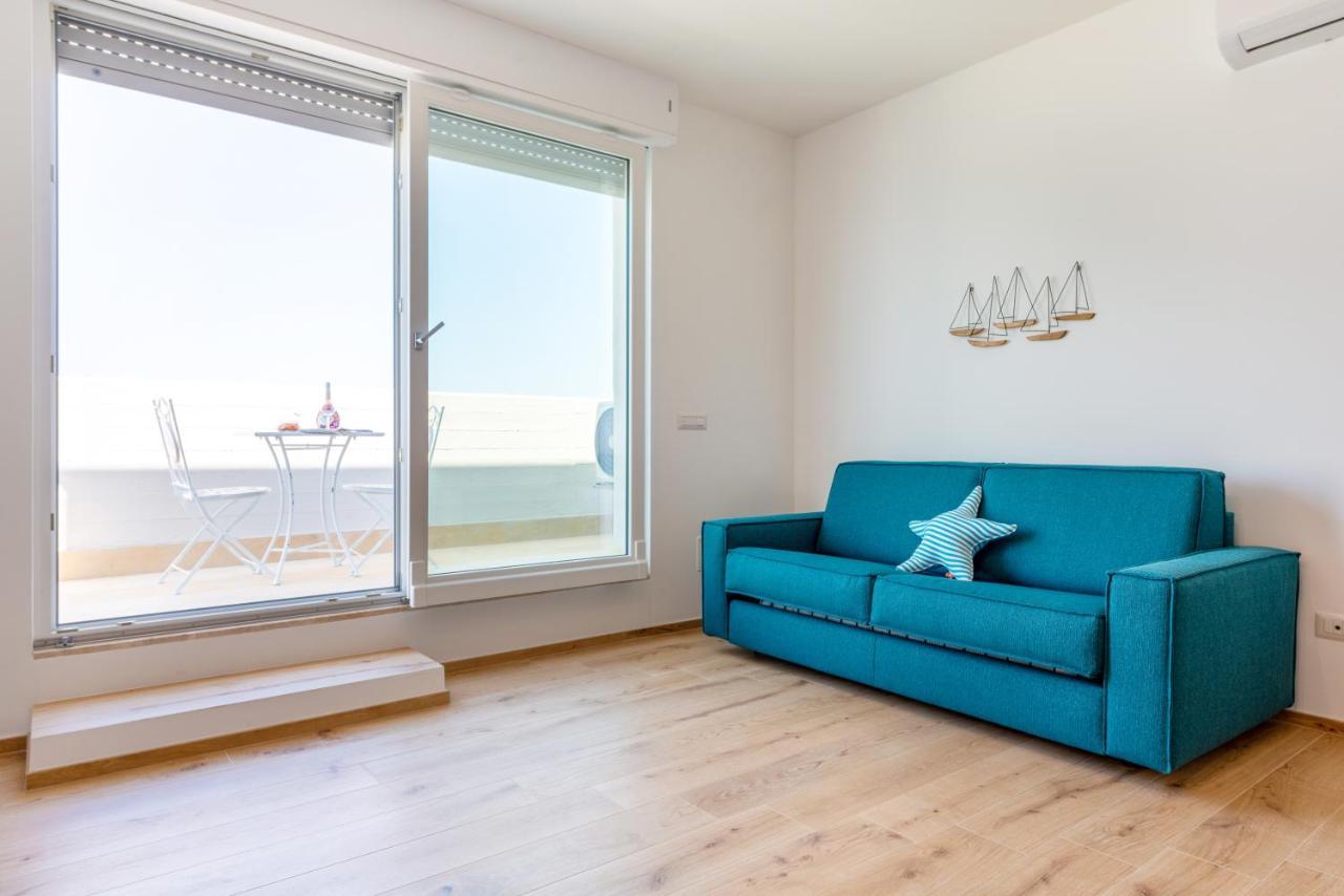 Waterfront Apartment With Seaview Balcony Bari Zewnętrze zdjęcie
